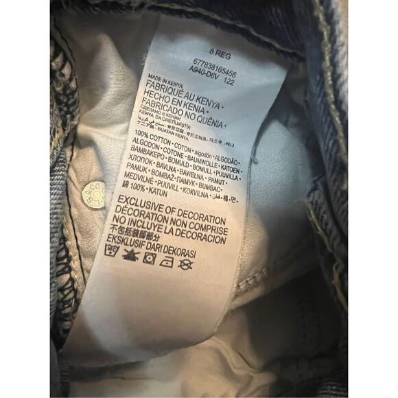 Levi’s Denim Girlfriend Short - Girls 8 - Picture 4 of 6